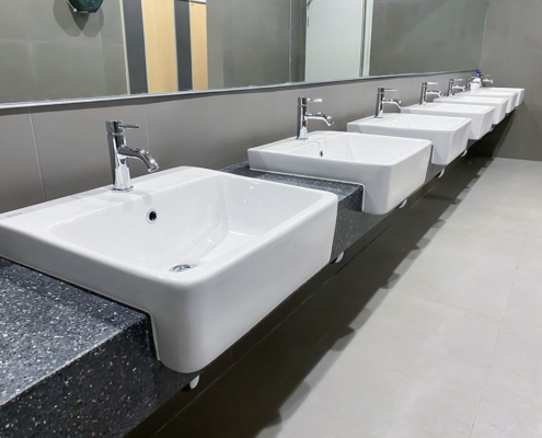 NYC restroom cleaning services for showrooms near me.